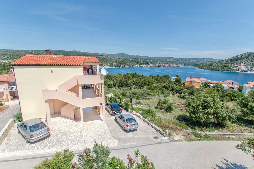 Apartment Mujan Podglavica Екстериор снимка